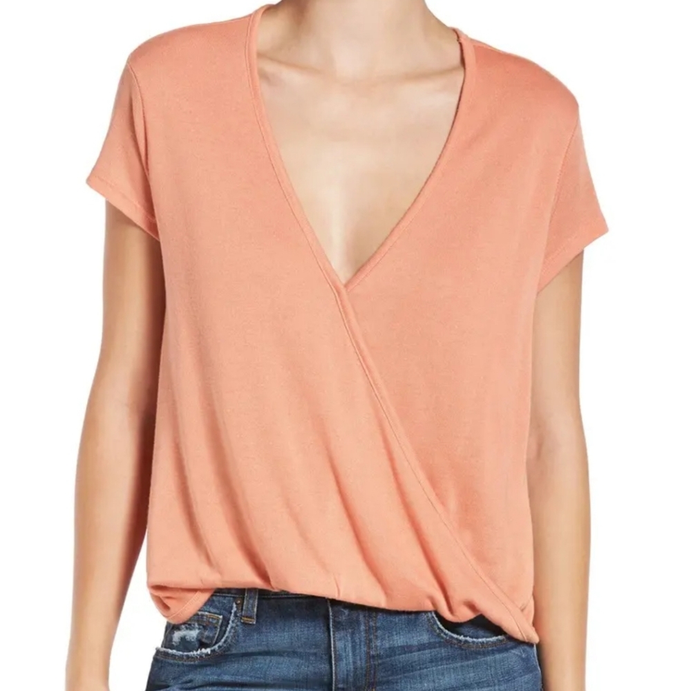 FREE PEOPLE Hoffman Surplice Tee In Coral S.